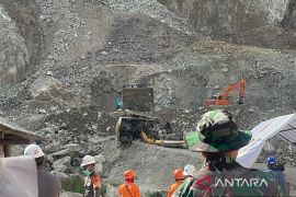 Pemkab Cirebon mengungkapkan minimnya kontribusi PAD dari tambang Gunung Kuda