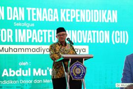 Mendikdasmen resmikan CII Edukasi Digital UM Surabaya