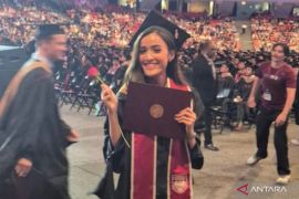 Putri Irman Gusman raih gelar MBA dari Universitas Chicago