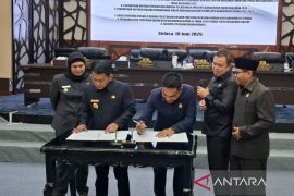 Advertorial - DPRD Banjarmasin sahkan Perda penyelenggaraan reklame