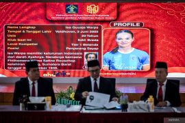 Isa Warps, calon andalan timnas putri keturunan Padang