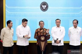 Politik kemarin, RUU Pemilu dan pencabutan IUP Raja Ampat