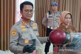 Kasus penemuan mayat perempuan di tepi gang, terungkap