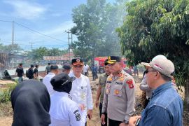 Massa bakar fasilitas bangunan dan kendaraan PT SSL, Forkompinda Siak turun meredam