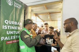 Taman Zakat salurkan 1.200 paket kurban untuk pengungsi Gaza di Yordania