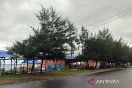 BMKG peringatkan potensi angin kencang hingga 35 knots dan hujan lebat di wilayah pegunungan Bengkulu