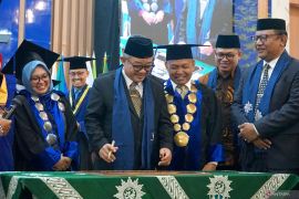 Mendikdasmen RI meresmikan Gedung Fakultas Kedokteran UMGO