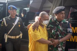 Sidang perdana penembakan polisi di Lampung Page 4 Small