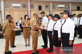 Bupati Wondama ingatkan 236 CPNS hindari praktik menyimpang