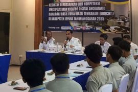 Puluhan warga Jepara  mendapat pelatihan kreator digital