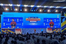 Menko Yusril sebut kepastian hukum penting untuk capai pertumbuhan 8 persen