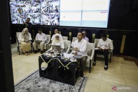Pemkot Surabaya berkomitmen lindungi masyarakat dari jerat pinjol
