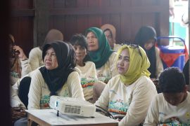 PLN libatkan warga Pontianak dalam workshoppengolahan sampah