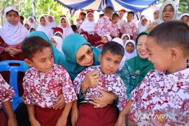 PKK dan Dinas Ketapang Madina edukasi makanan aman dan sehat di SD 126 Gunung Baringin