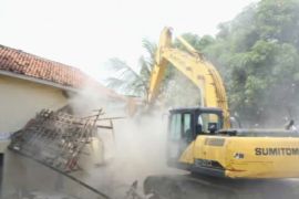 Jaga kelestarian sungai, Purwakarta tertibkan 417 bangunan liar selama sepekan