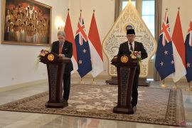 Indonesian, New Zealand FMs discuss trade, bilateral relations