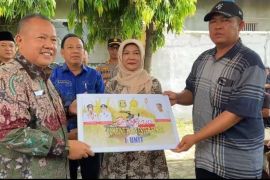 Bandarlampung terima bantuan mesin untuk percepat proses panen