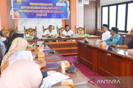 Pemkot Pariaman salurkan bantuan keuangan kepada Parpol senilai Rp925 juta