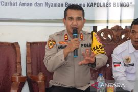Polisi gerebek  lokasi tambang emas ilegal di areal Bandara Bungo