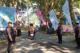 Polisi sterilisasi dan perketat keamanan peserta WSL Krui Pro 2025