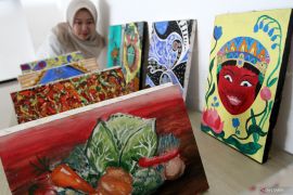 Pameran karya  penyandang disabilitas di Malang