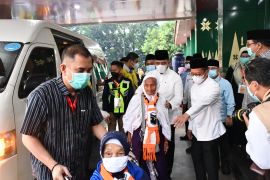 368 haji kloter 1 Debarkasi Palembang tiba di tanah air