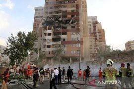 Israel serang situs militer dan kawasan permukiman di Iran