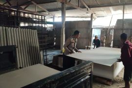 Polres Lebak bangun rumah warga miskin agar layak huni