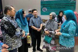 Pemprov Kaltim  gelar pemeriksaan mata dan pembagian kacamata gratis