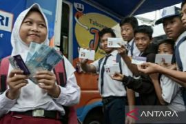 Disdik Purwakarta memberhentikan operator sekolah penyalahgunaan dana PIP