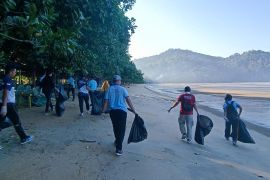 PLN gelar aksi bersih pantai, Semangat hari lingkungan hidup sedunia
