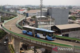 Layanan Transjakarta koridor 13 terlambat imbas galian di Pesanggrahan