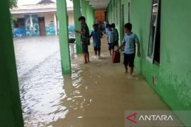 Relawan Tagana minta warga Lebak waspadai bencana banjir dan longsor