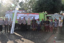 Polda Bali bangun jaringan pipa air untuk ratusan keluarga di Jembrana