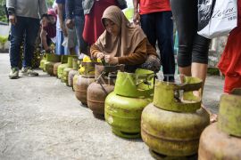 Operasi pasar murah LPG 3 kilogram di Samarinda