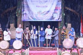 Bupati Serang ajak warga lestarikan tradisi Ngaruwat Bumi