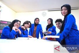 Aliyah & Afyan: Dari Riau ke Jakarta, Meraih Mimpi dengan Beasiswa