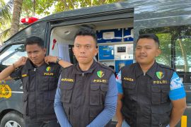 Biddokes Polda Lampung beri layanan kesehatan selama WSL Krui Pro