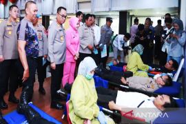 Polresta Banjarmasin sumbang 100 kantong darah ke PMI