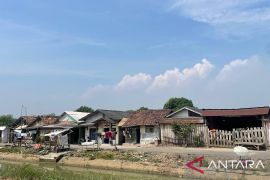 Normalisasi Sungai Cibanten Serang terhambat bangunan liar