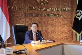 Ketua Komisi I DPR ingatkan keselamatan WNI di wilayah Iran-Israel