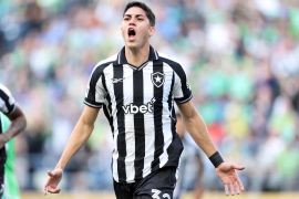 Botafogo kalahkan Seattle 2-1, tempel ketat PSG