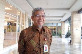 Perkembangan teknologi digital picu pengurangan kacab bank