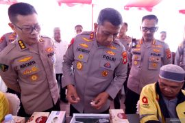 Polda Gorontalo gelar bakti kesehatan dalam kegiatan Hari Bhayangkara