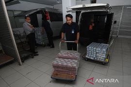 BI: Utang luar negeri Indonesia naik pada April, namun tetap terjaga