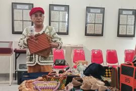 Samuel  Wattimena sebut potensi pemanfaatan kain perca bagi UMKM