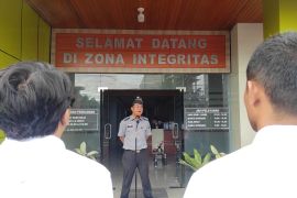 Kemenkum Malut berpartisipasi pada lomba perahu kora-kora