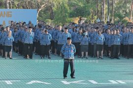 Pj Sekda Kota Kupang: ASN berAKHLAK merupakan wujud integritas abdi negara