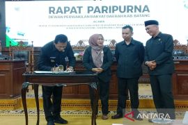 Pemkab Batang-DPRD sepakati perubahan KUA-PPAS APBD Rp2,07 triliun