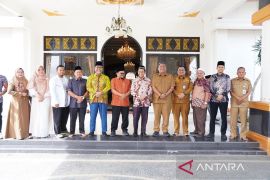 Kembangkan Pariwisata Lokal, Bupati Rohul dan Hendry Munief Agendakan Touring Destinasi Wisata Secepatnya